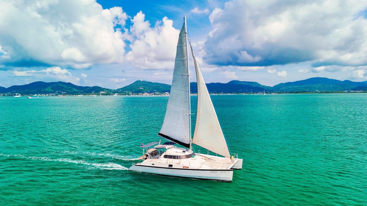 Cabin Charter Koh Samui